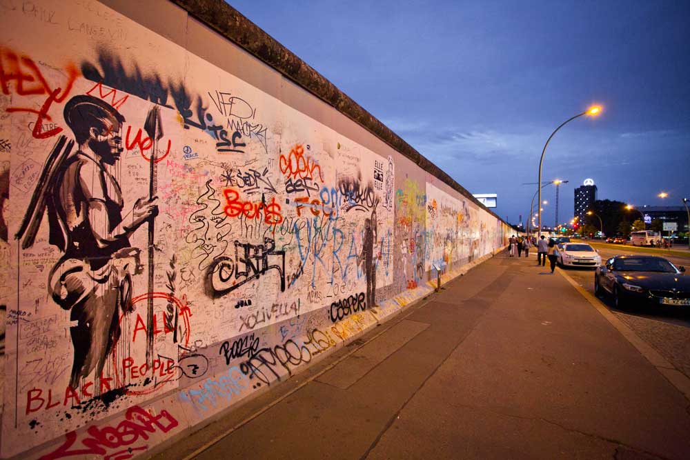 Berlin-Wall-Covering-11-Photo-Gianfilippo-De-Rossi