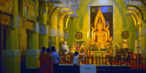 1997 Buddha Temple Candy SRI LANKA