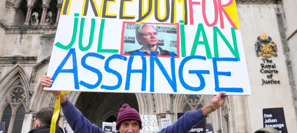 Assange Protest Trial Feb 2024 2000x900